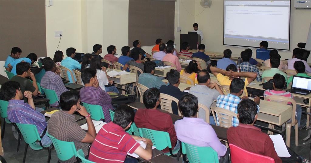 Nimit Joshi delivering his session